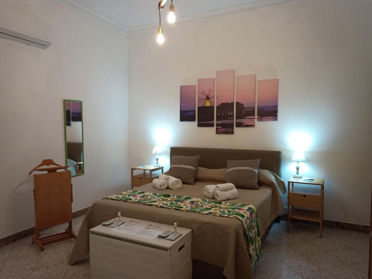 Casa Vacanze Ni Nuccia トラーパニ エクステリア 写真